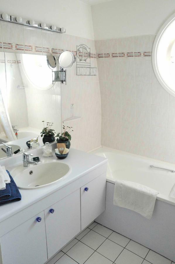52 Clichy Bed & Breakfast - Chambre D'Hotes Paryż Zewnętrze zdjęcie